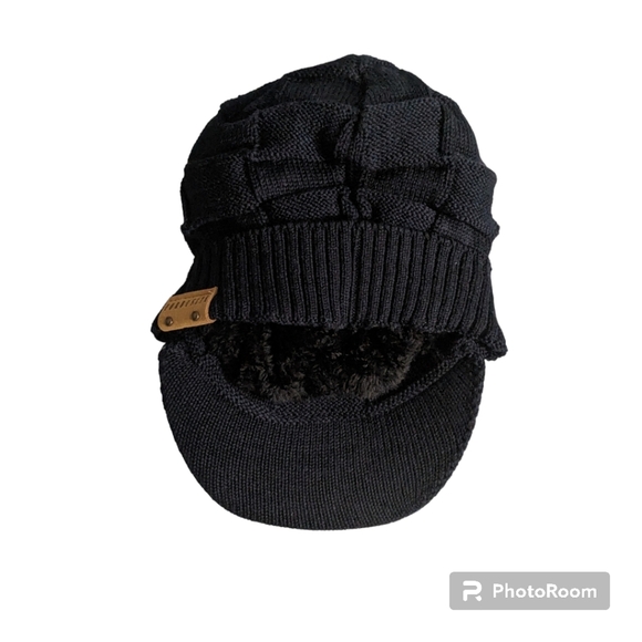 Beanie, Knitted, Fleece Hat. NWT. - Picture 3 of 7